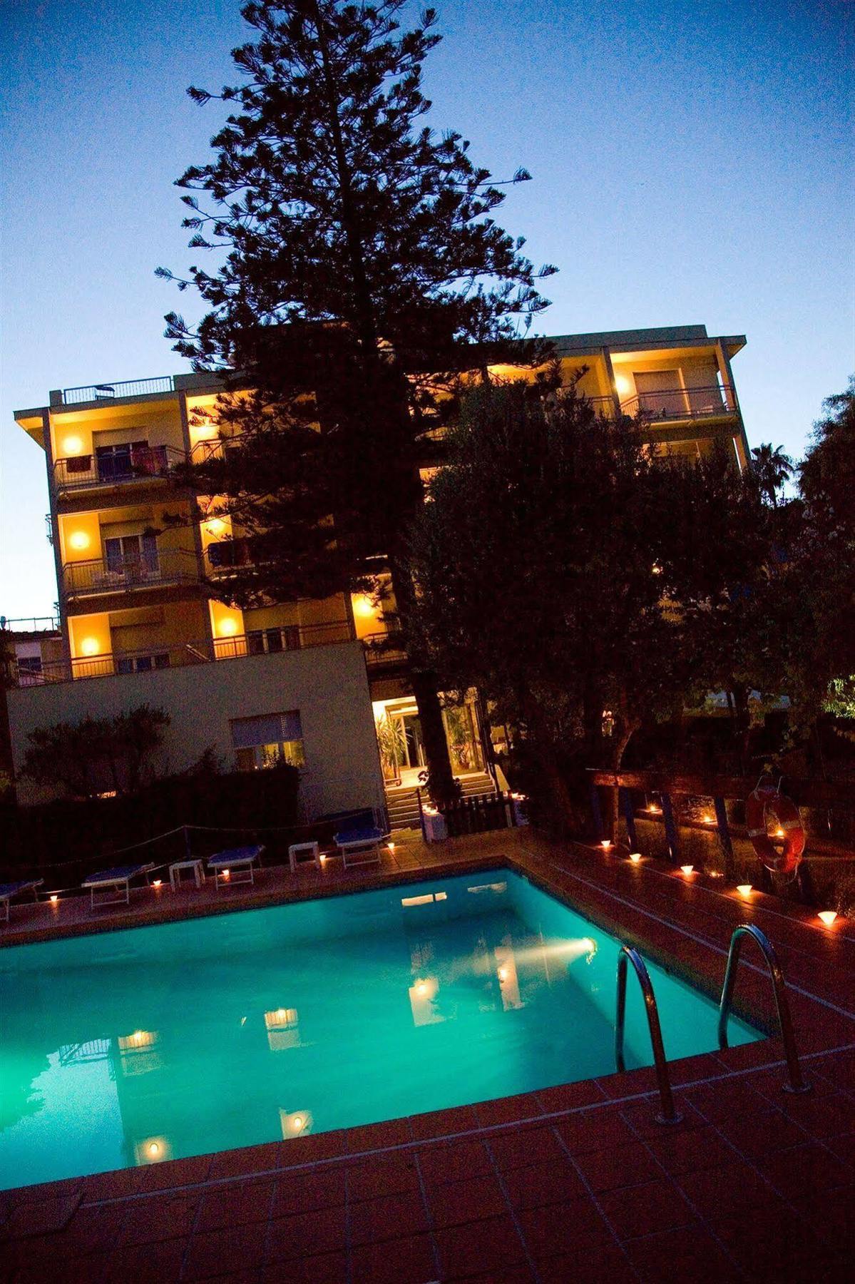 Eden Park 4* Diano Marina